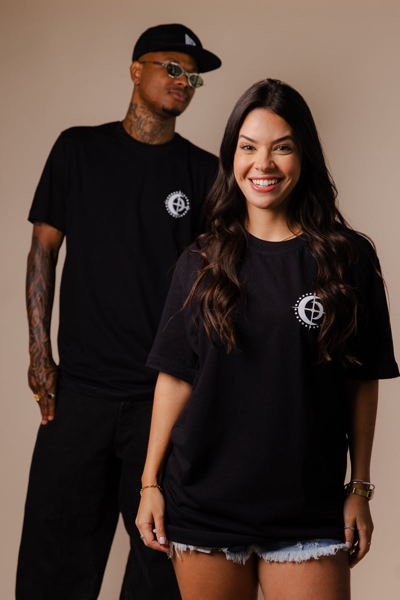 T-SHIRT É LOUCA A VOLTA QUE O MUNDO DÁ